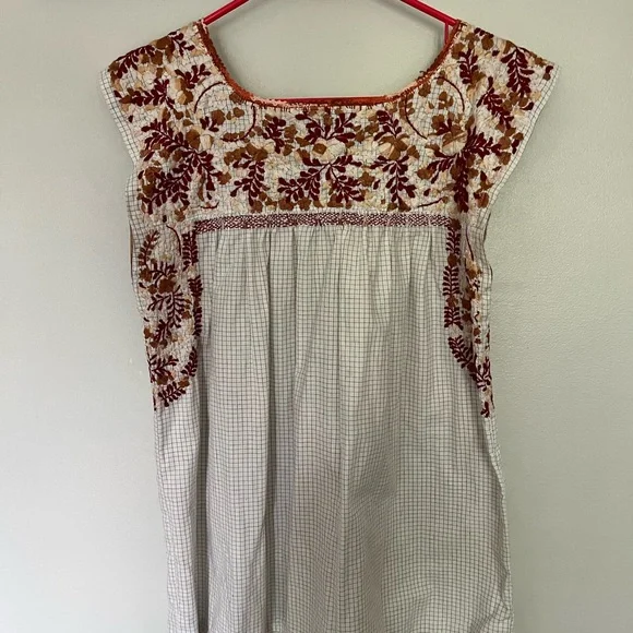 Mi Golondrina Multicolor Embroidered Top - Picture 2 of 3